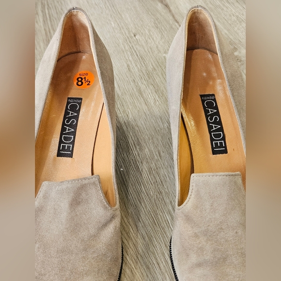 Vintage Casadei Beige Taupe Suede Leather Pointed Toe Heeled Loafers 8.5 AA - Picture 2 of 7